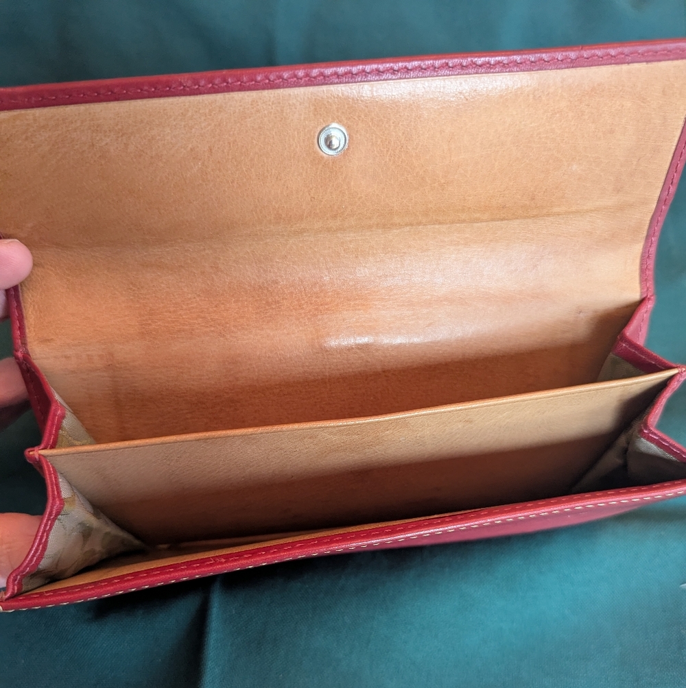 Women's  Coach Red Leather Wallet - Picture 3 of 5